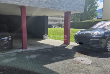 Parking couvert à CHF 90.-/mois